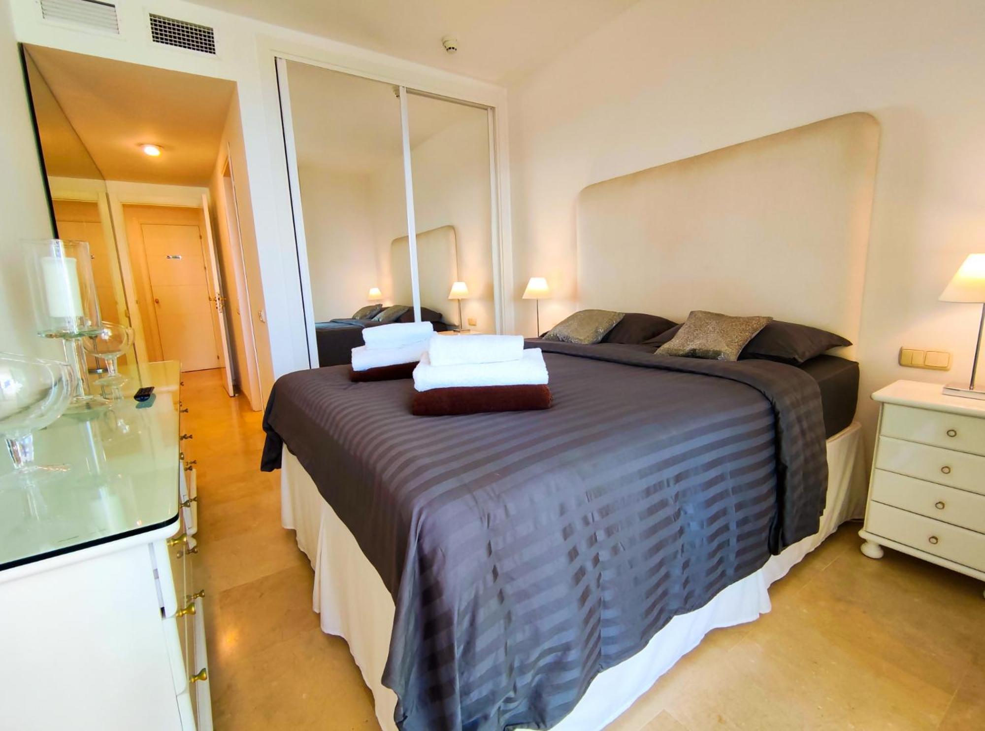 Luxury Frontline Residence Ehhouse إِستيبونا المظهر الخارجي الصورة