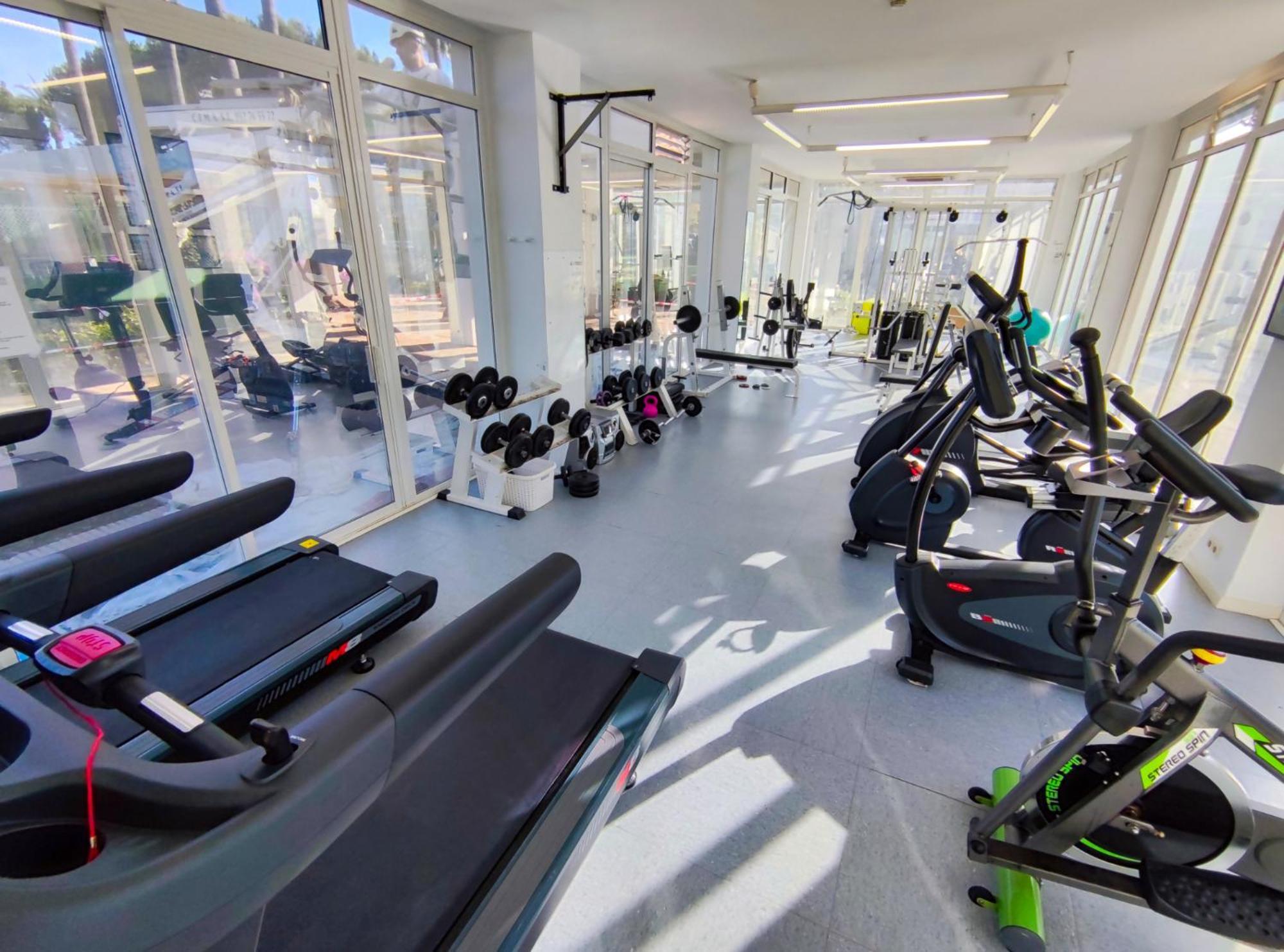 Luxury Frontline Residence Ehhouse إِستيبونا المظهر الخارجي الصورة